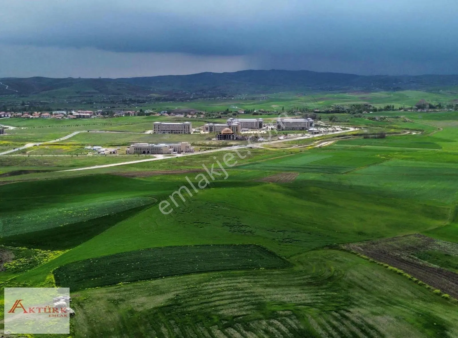 /*aktürk Emlaktan*\1050m2metro Hattı Üzerinde Bulvara Cephe Arsa - Görsel 2