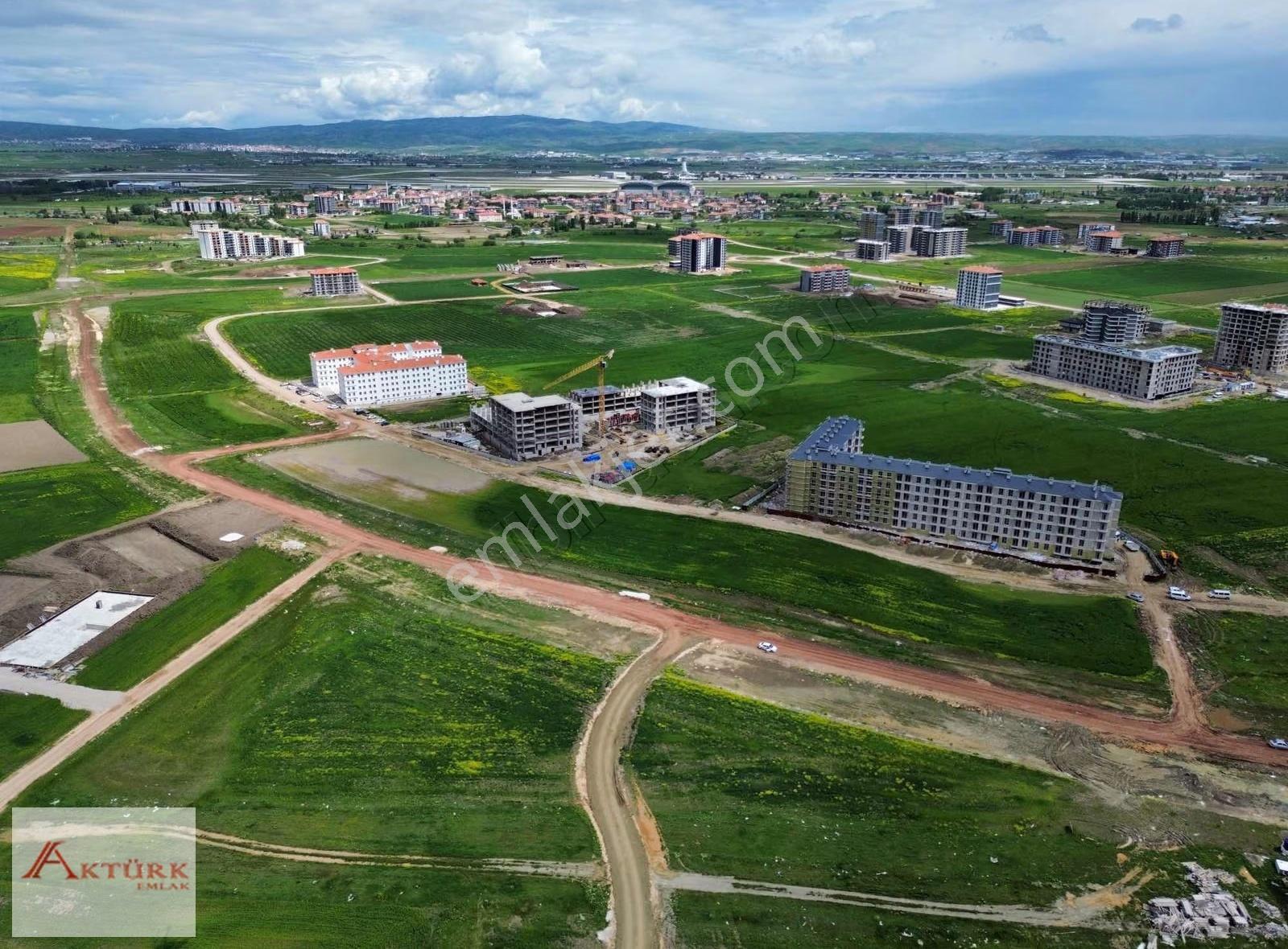 /*aktürk Emlaktan*\1050m2metro Hattı Üzerinde Bulvara Cephe Arsa - Görsel 3