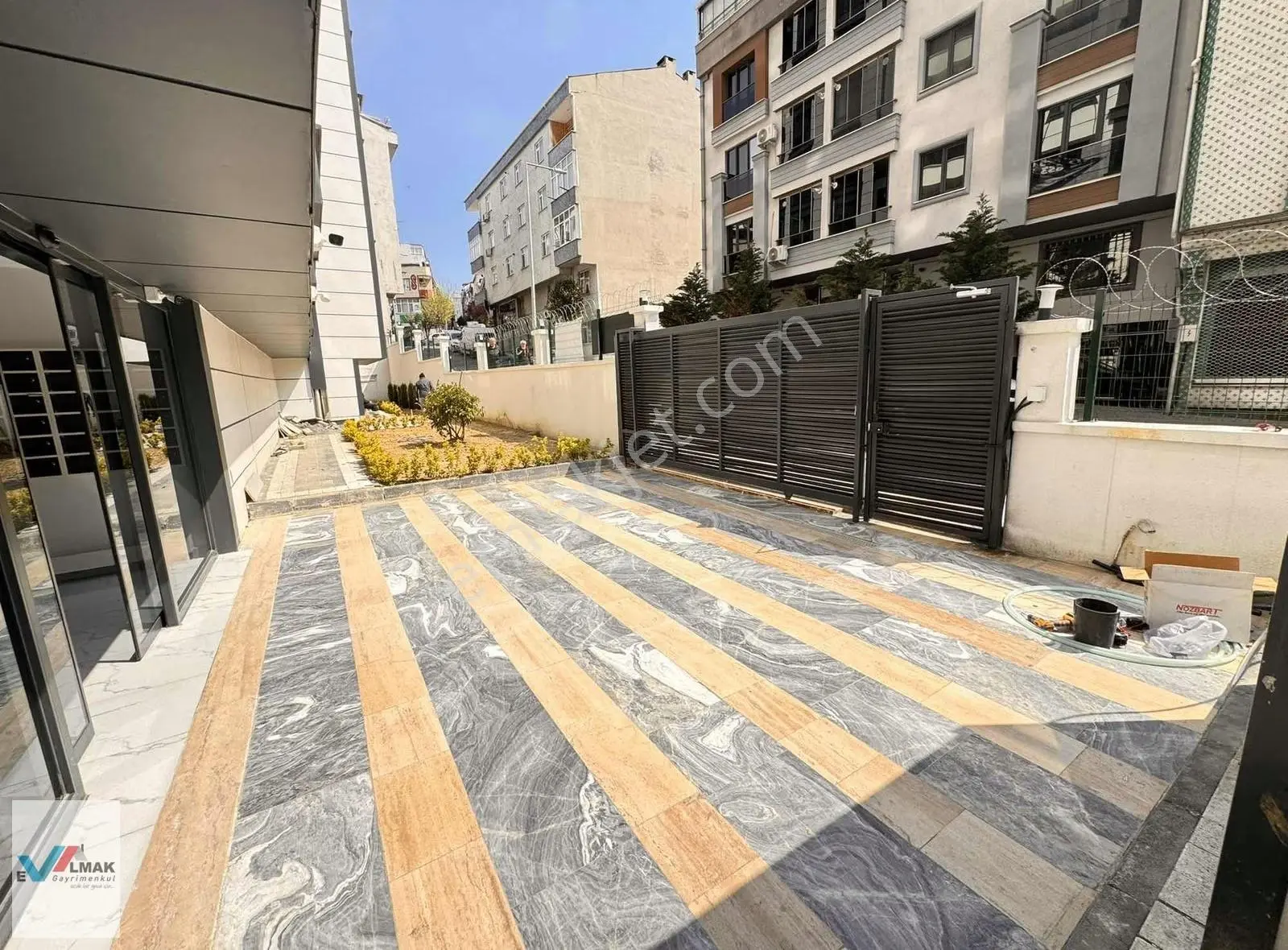 Evalmak'ta Güneşli Mah.de 3+1(140m2)site İçi Uygun Fiyat Daire - Görsel 22