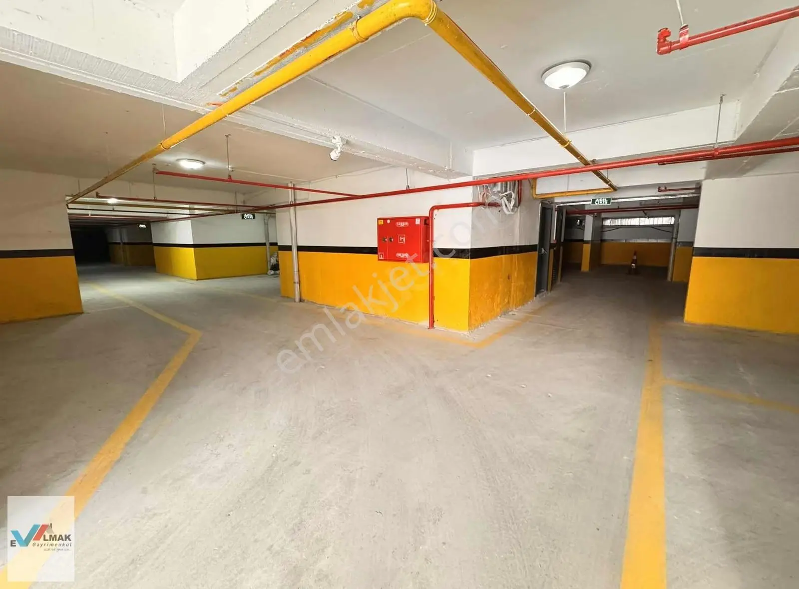 Evalmak'ta Güneşli Mah.de 3+1(140m2)site İçi Uygun Fiyat Daire - Görsel 23
