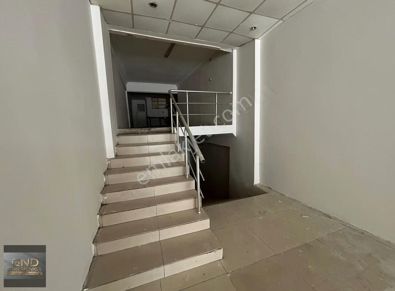 Gnd'den Akdeniz Mesudiyede 160m2 Geniş Kiralık Dükkan - Görsel 3