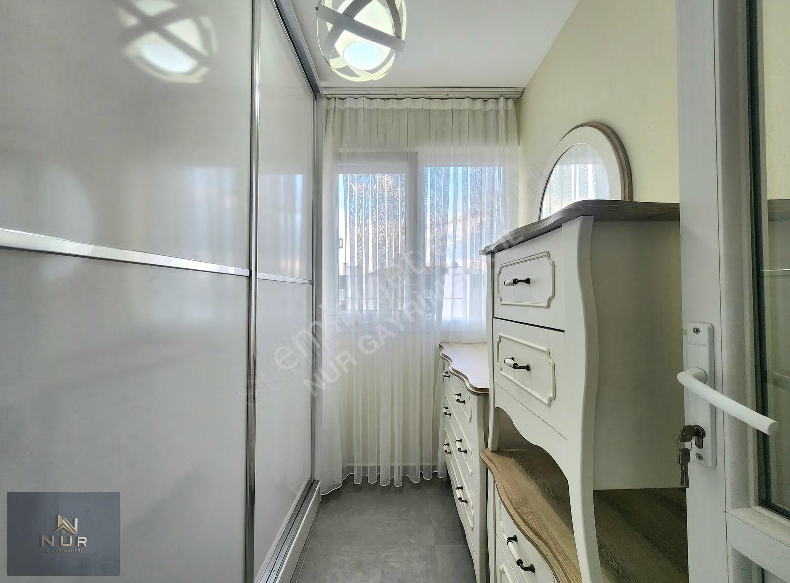 Bayraklı Adalet Mah. Site İçi 3+1 Komple Bakımlı Daire - Görsel 23