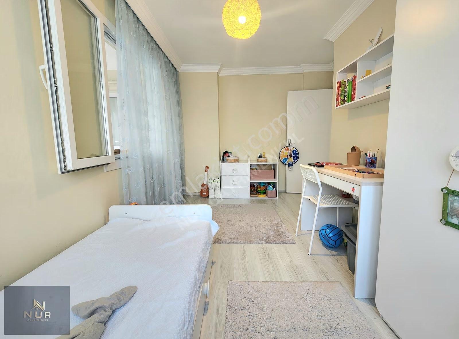 Bayraklı Adalet Mah. Site İçi 3+1 Komple Bakımlı Daire - Görsel 17
