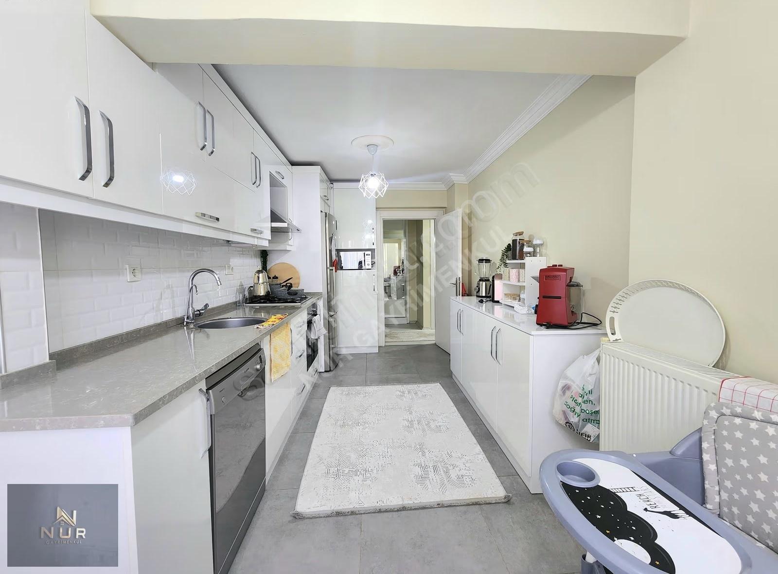 Bayraklı Adalet Mah. Site İçi 3+1 Komple Bakımlı Daire - Görsel 12