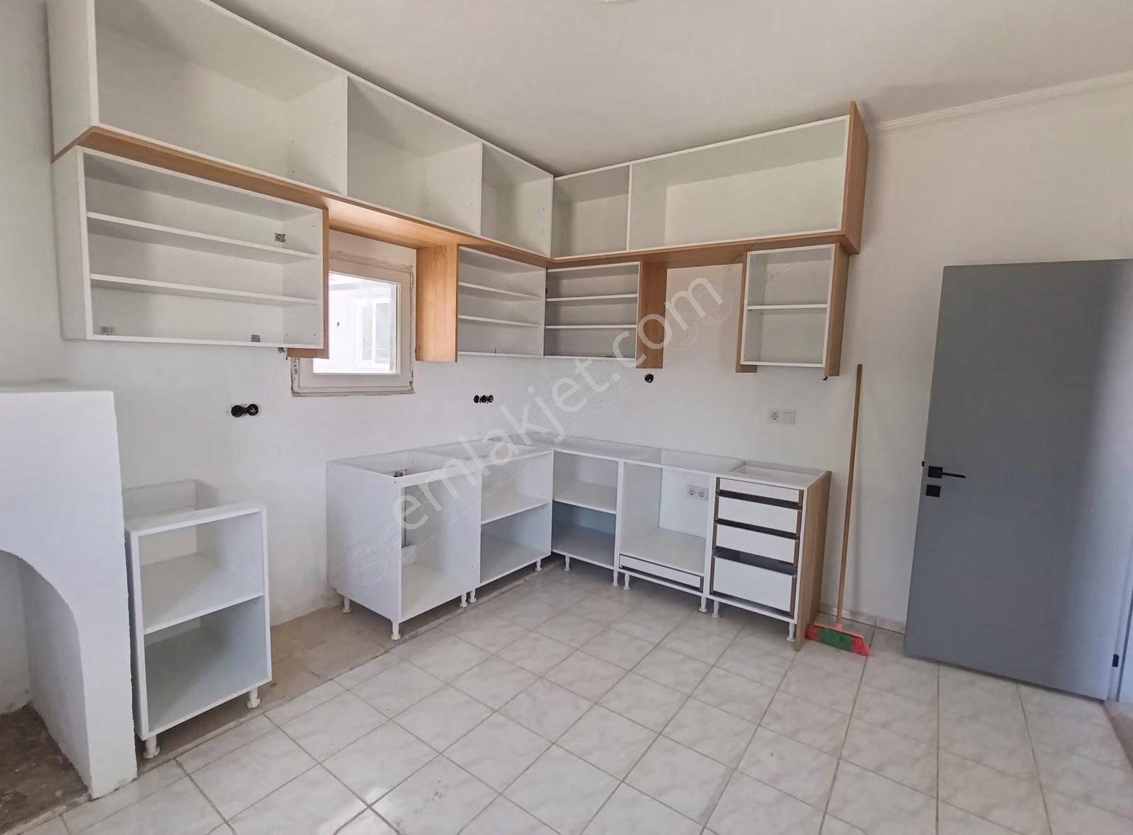 Gümüşlük Merkezde Kiralık Tam Müstakil 3+1 Villa - Görsel 3
