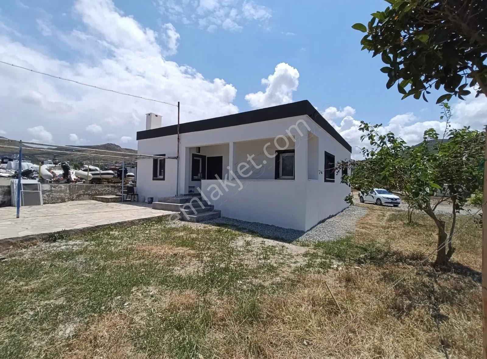 Gümüşlük Merkezde Kiralık Tam Müstakil 3+1 Villa