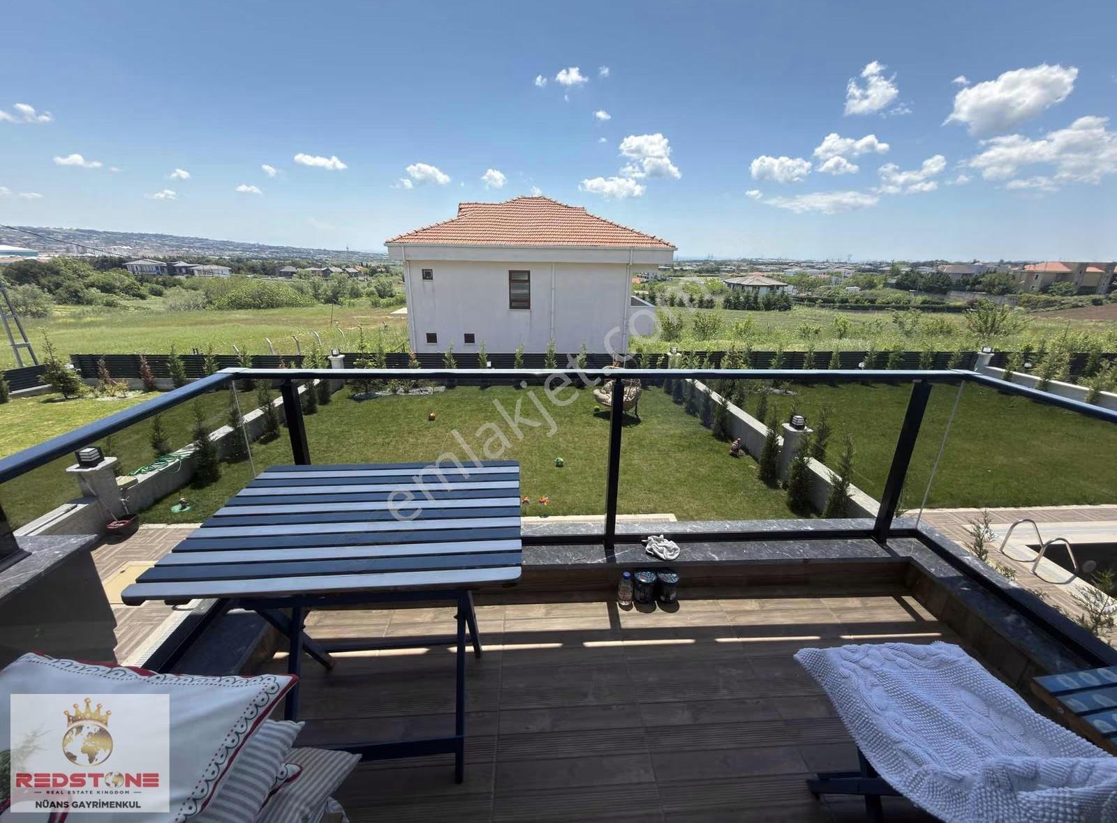 Site İçerisinde Müstakil Havuzlu Yeni Villa - Görsel 23