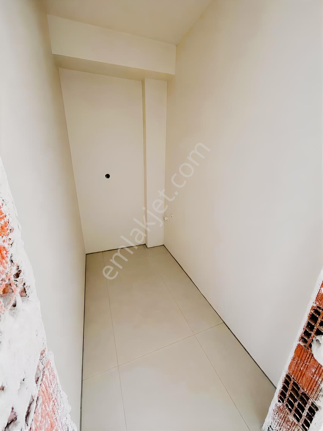 Ömer İnan Remax Serdivan Yazlık Saunalı Lüks 5+1 Tripleks Villa - Görsel 14