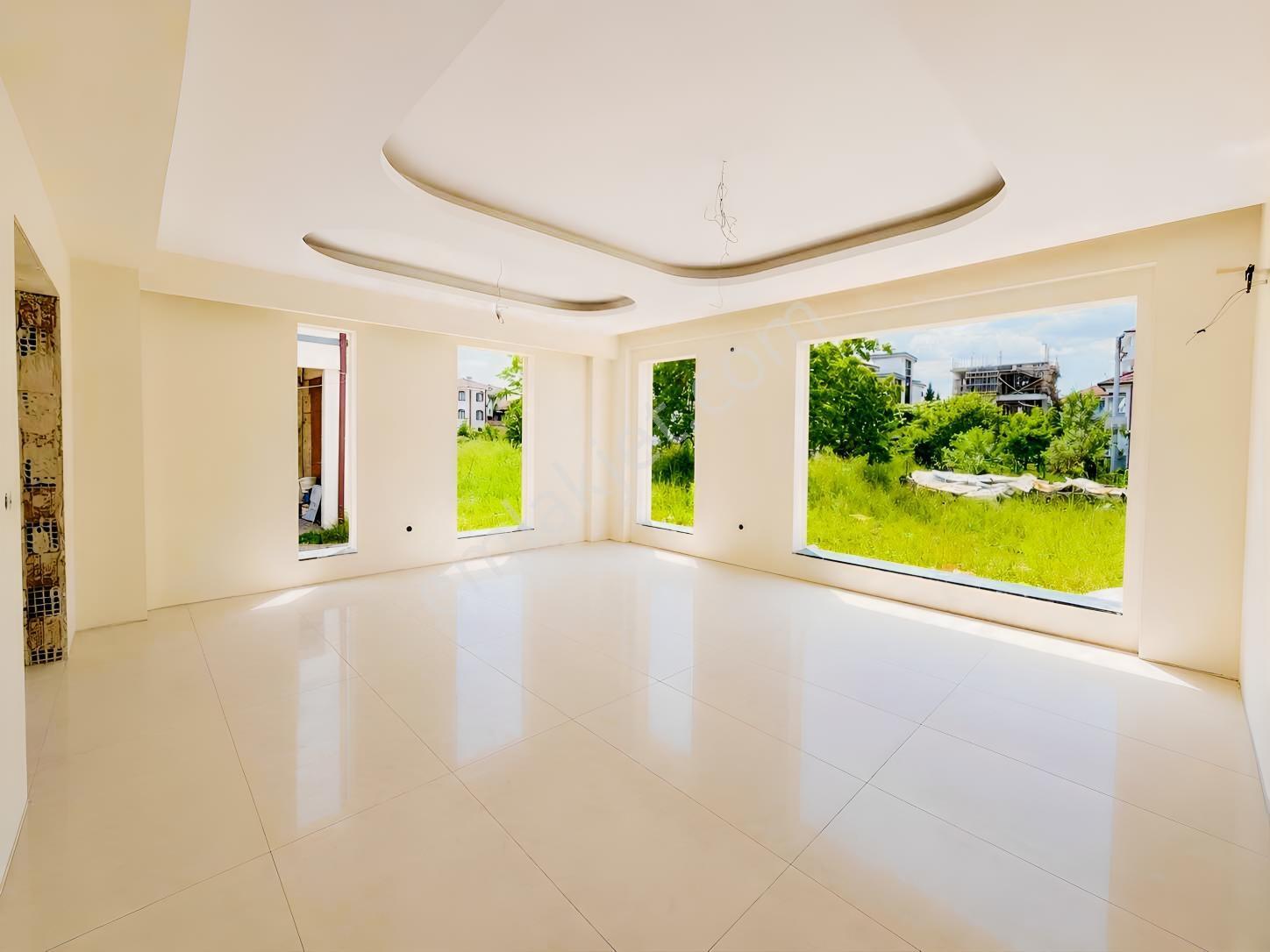 Ömer İnan Remax Serdivan Yazlık Saunalı Lüks 5+1 Tripleks Villa - Görsel 2