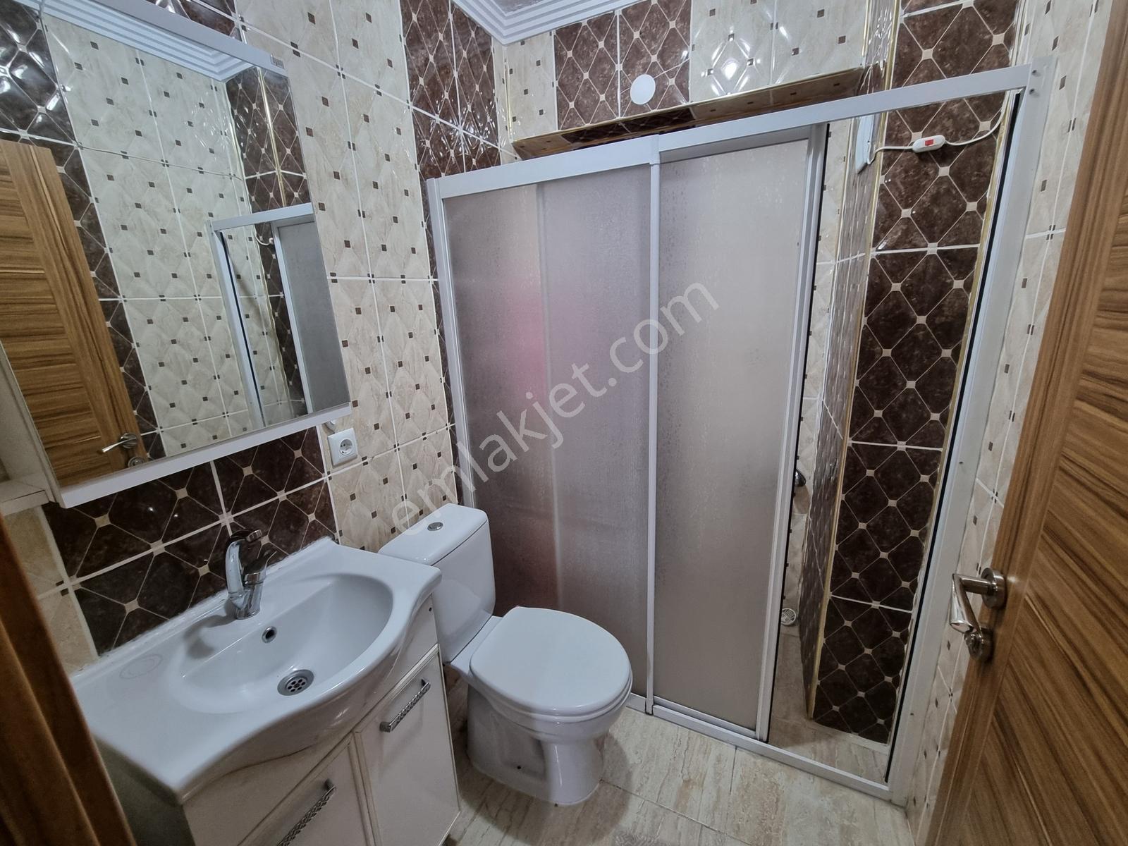 Karasu Yalı Mah.de Sahile Yakın Arakat Eşyalı 2+1 Daire - Görsel 8