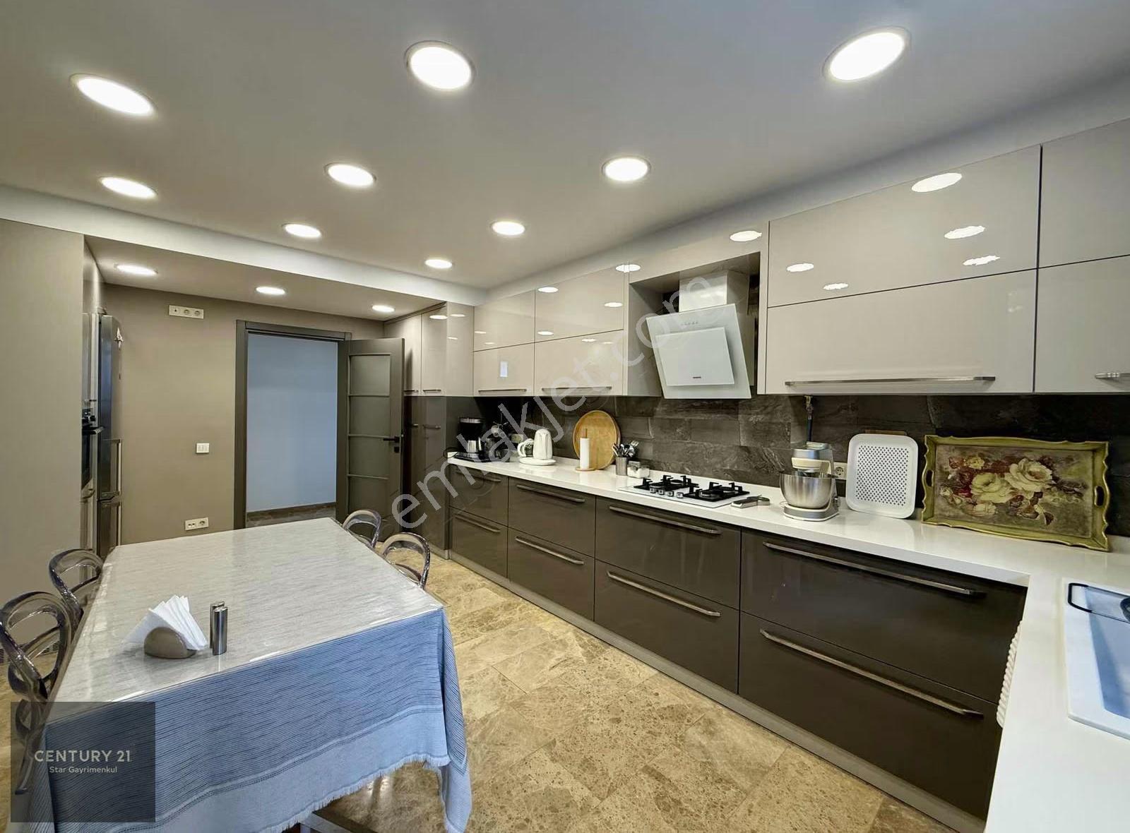 Sarıyer Uskumruköy-zekariyaköy Arasında Özel Konumlu Müst. Villa - Görsel 23