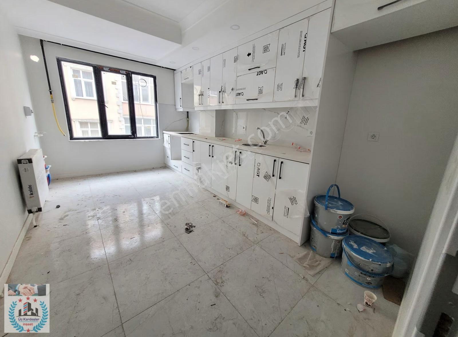 Üç Kardeşler'den Esentepe Mh 2+1 Sıfır Ultr Alüx Devasa Ara Kat
