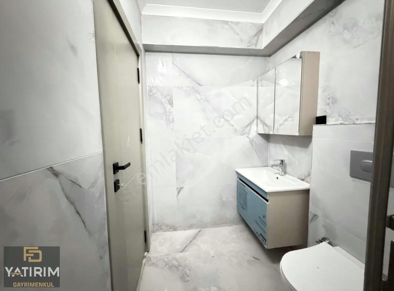 Bağlarbaşı Mah. Merkez'de Asansörlü 2+1 90m2 Ara Kat Daire - Görsel 13