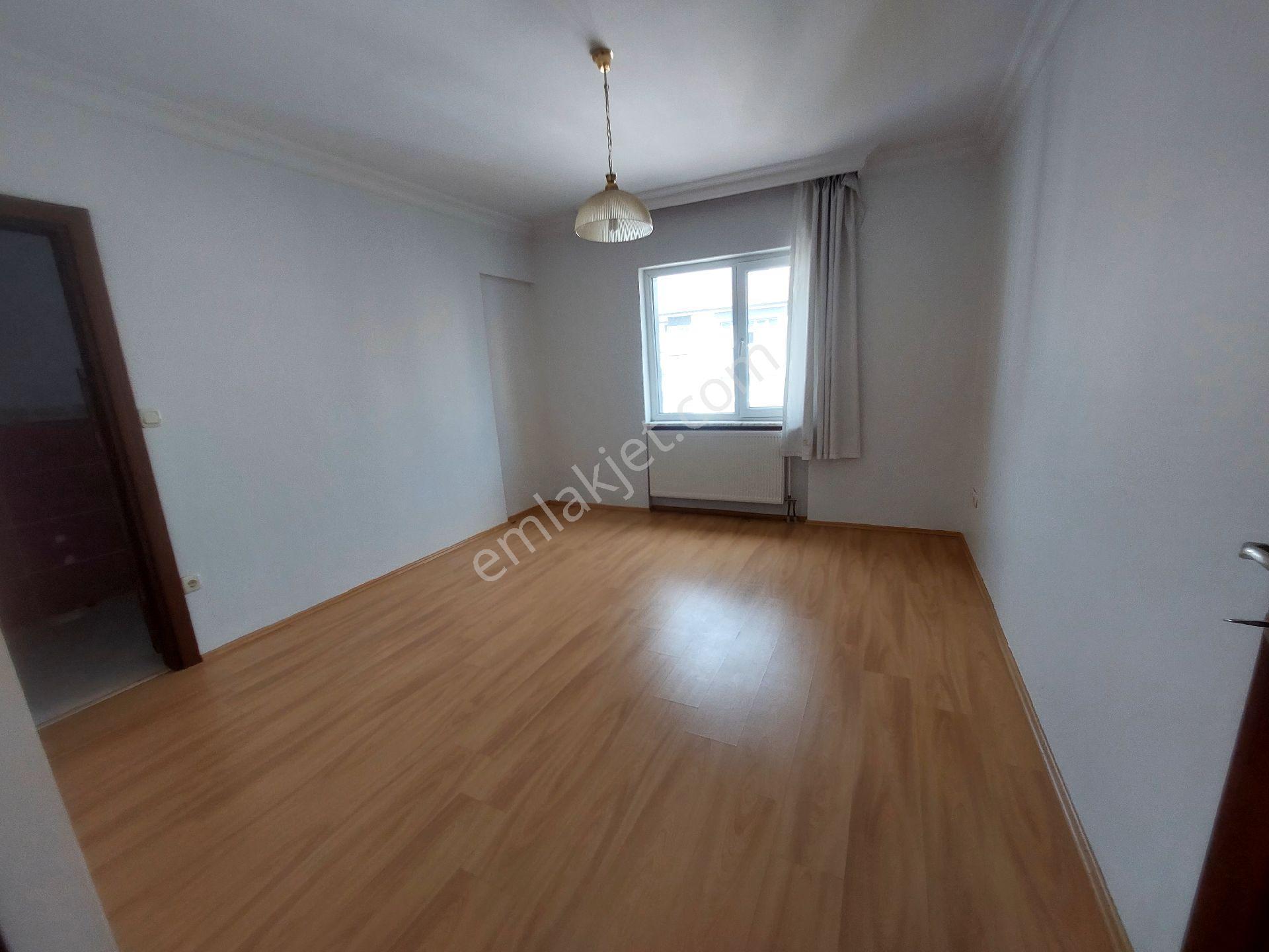 Ümraniye Necip Fazıl Mah.uzman Kent Sitesi Kıralık 3+1,daire - Görsel 15