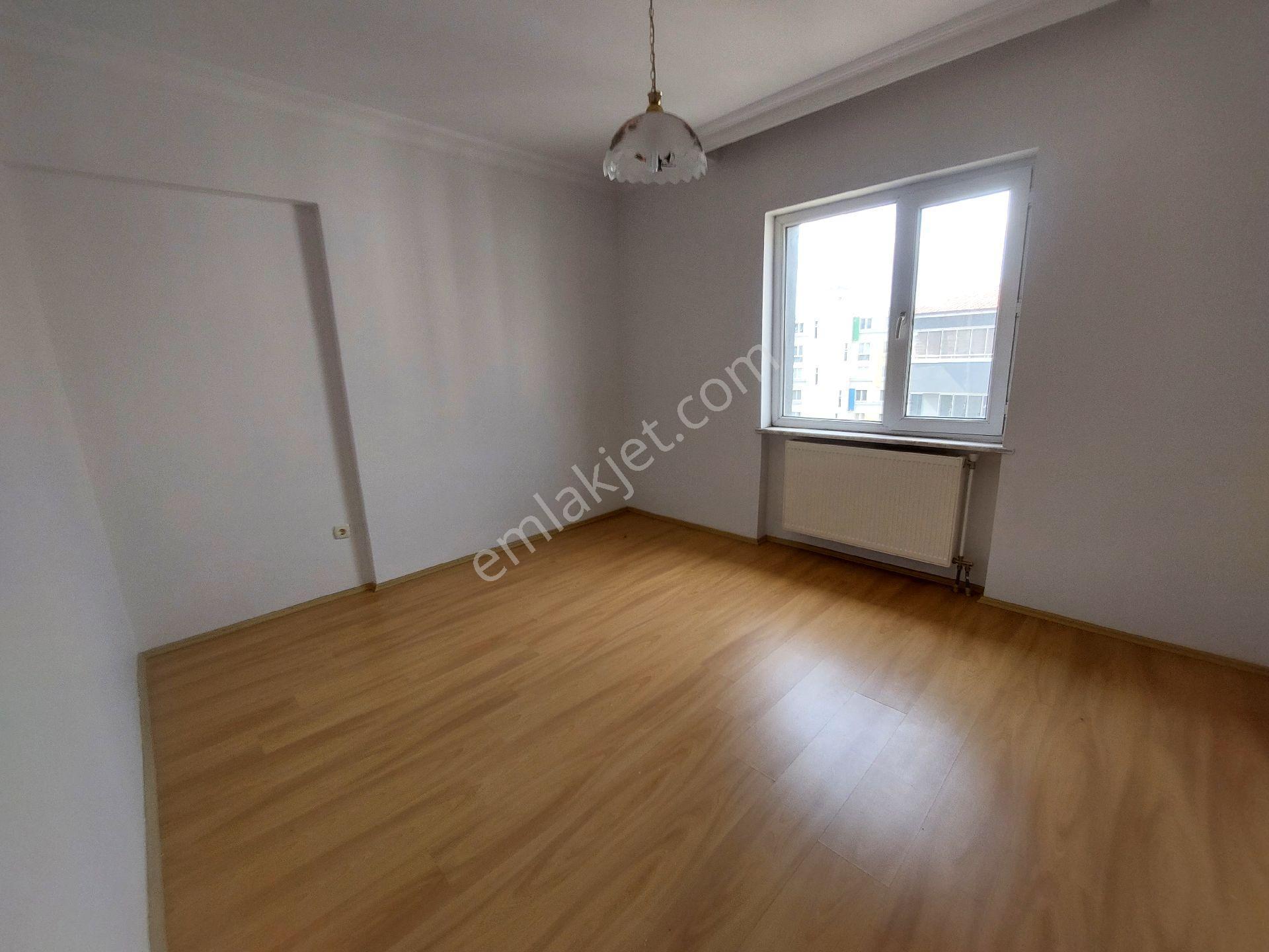 Ümraniye Necip Fazıl Mah.uzman Kent Sitesi Kıralık 3+1,daire - Görsel 18