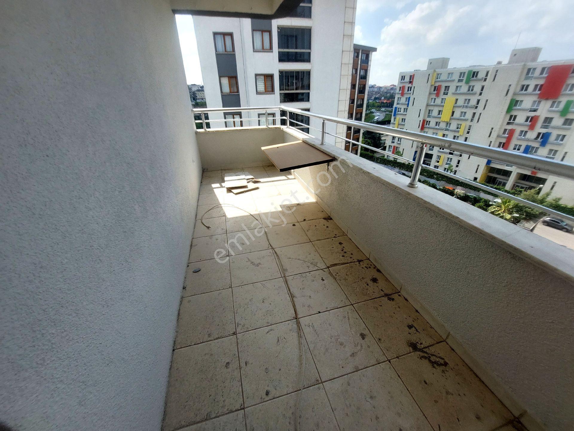 Ümraniye Necip Fazıl Mah.uzman Kent Sitesi Kıralık 3+1,daire - Görsel 6