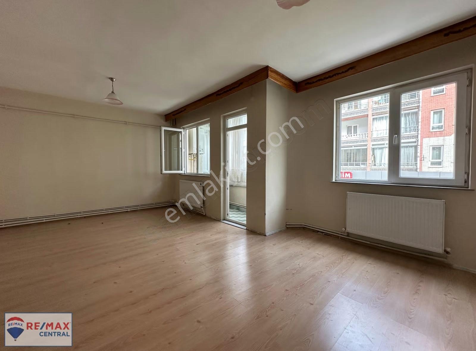 Re/max Central'dan Ece Mah.'de 2+1 Asansörlü Kiralık Daire - Görsel 18