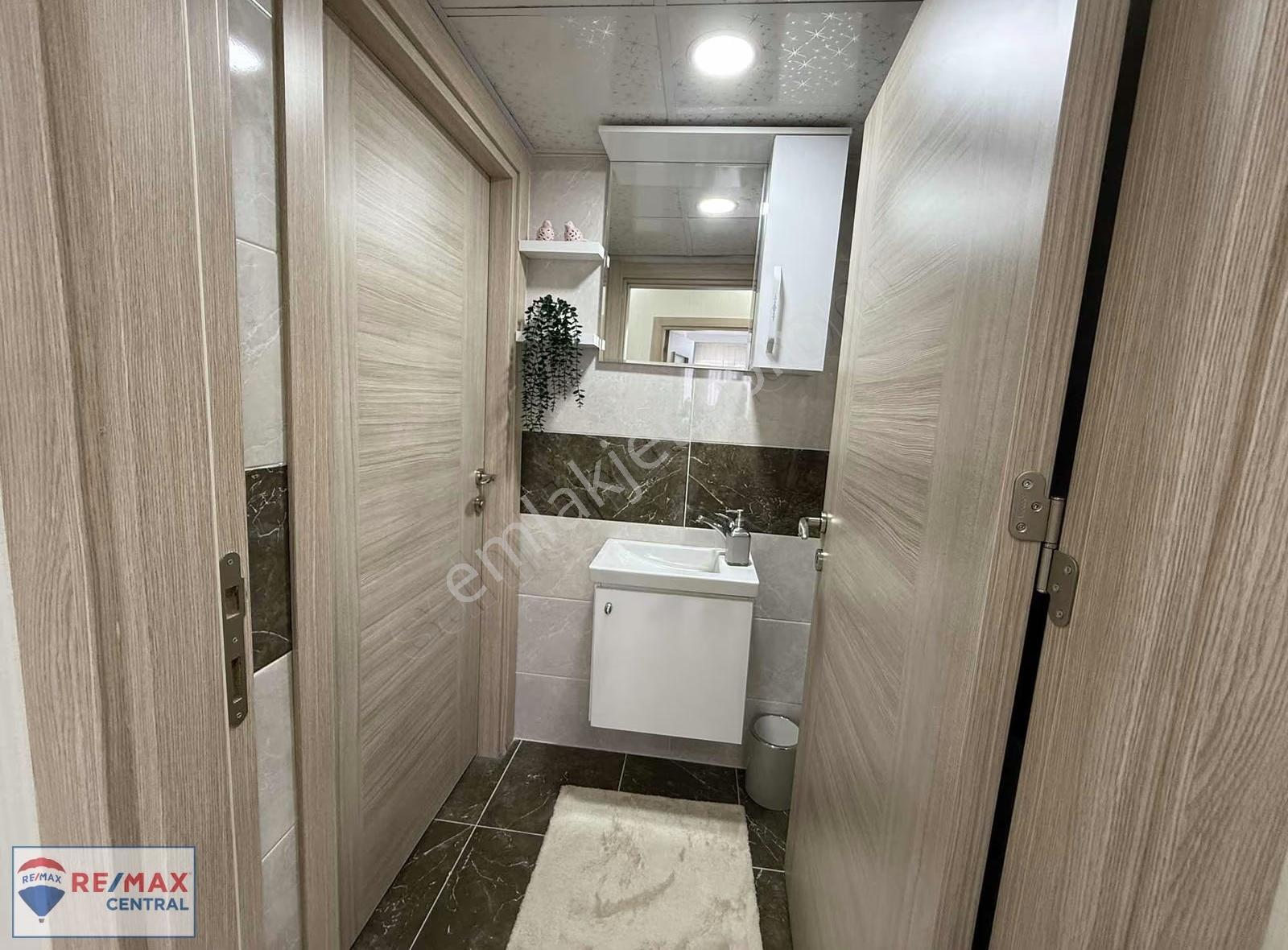 Remax Central'den Karacakent Sitesinde 4,5+1 Lüx Daire - Görsel 9