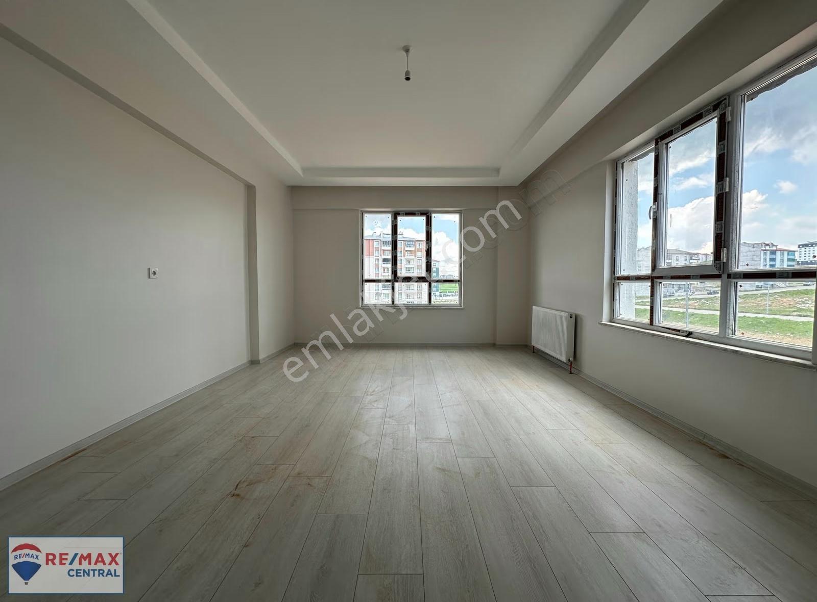 Re/max Central'dan Site İçerisinde Sıfır Net 140m2 3+1 Lüx Daire - Görsel 10