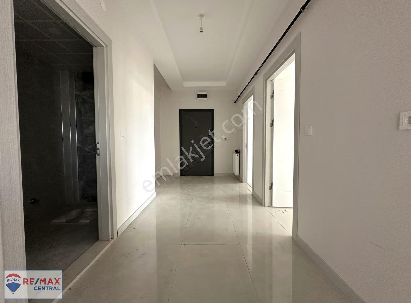 Re/max Central'dan Site İçerisinde Sıfır Net 140m2 3+1 Lüx Daire - Görsel 11