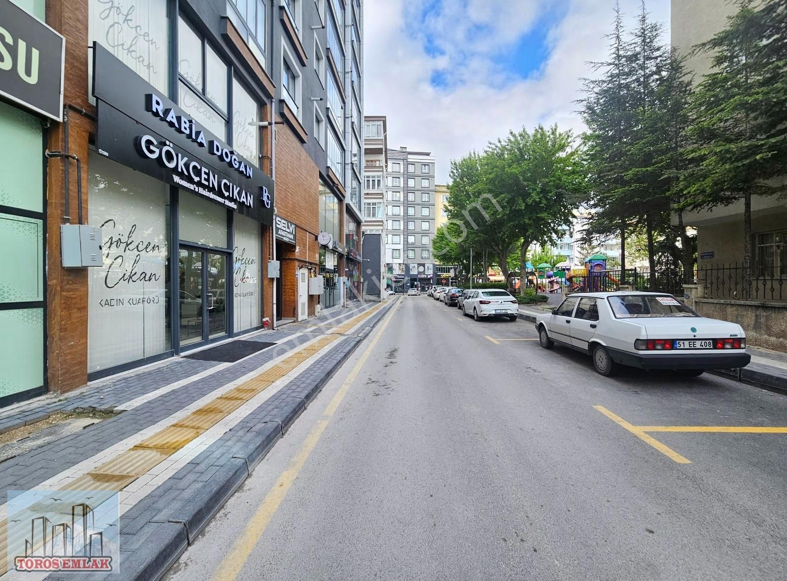 Toros Emlak'tan Bor Cad. Arkası Satılık 3 Katlı 270 M2 Dükkan - Görsel 18