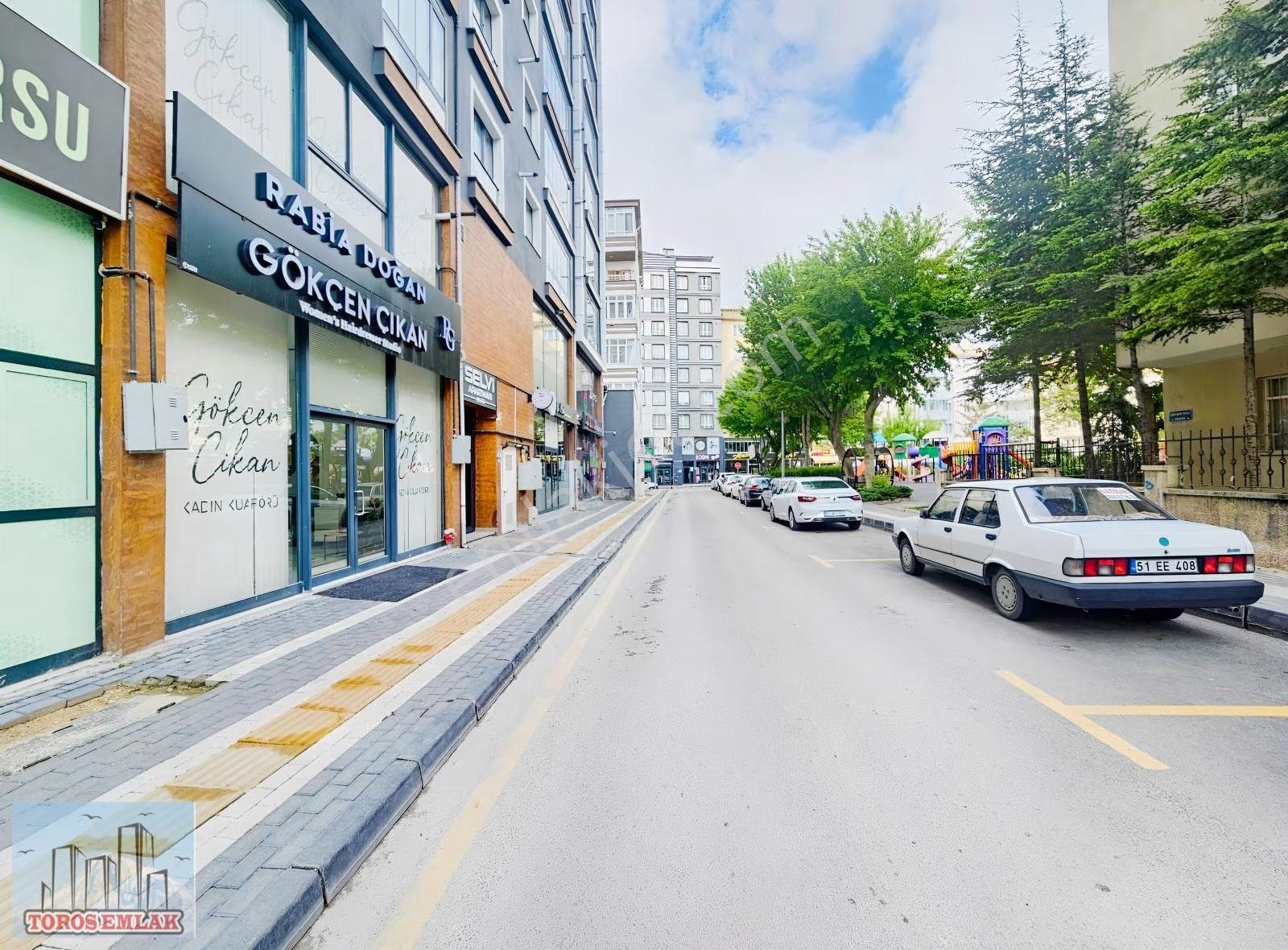 Toros Emlak'tan Bor Cad. Arkası Satılık 3 Katlı 270 M2 Dükkan - Görsel 5
