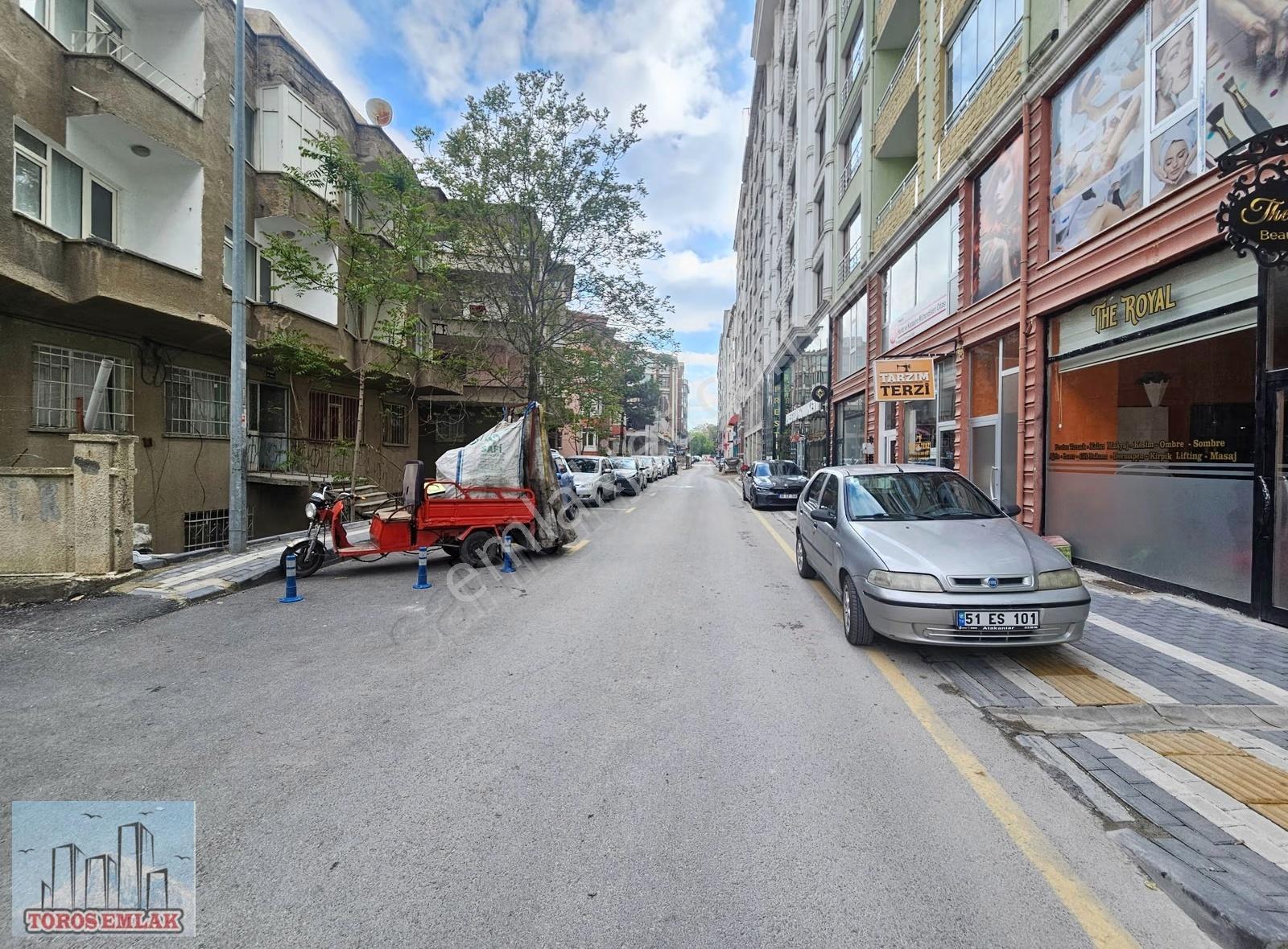 Toros Emlak'tan Bor Cad. Arkası Satılık 3 Katlı 270 M2 Dükkan - Görsel 8