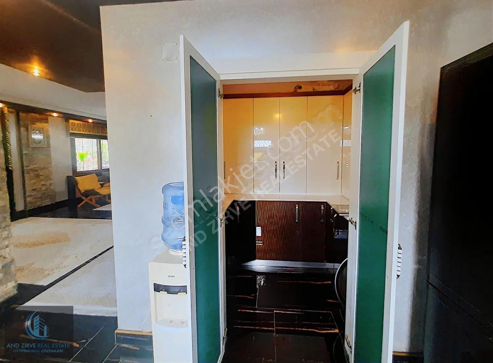 Kuyuluk'da Eşyalı, Özel Havuzlu, Güvenlikli 5+1 Villa - Görsel 17