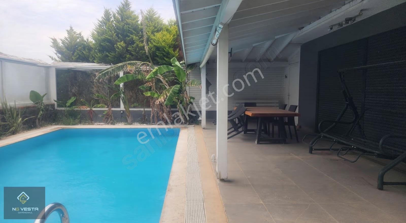 Çeşme Reisdere'de Müstakil Havuzlu Eşyalı Kiralık Villa - Görsel 14