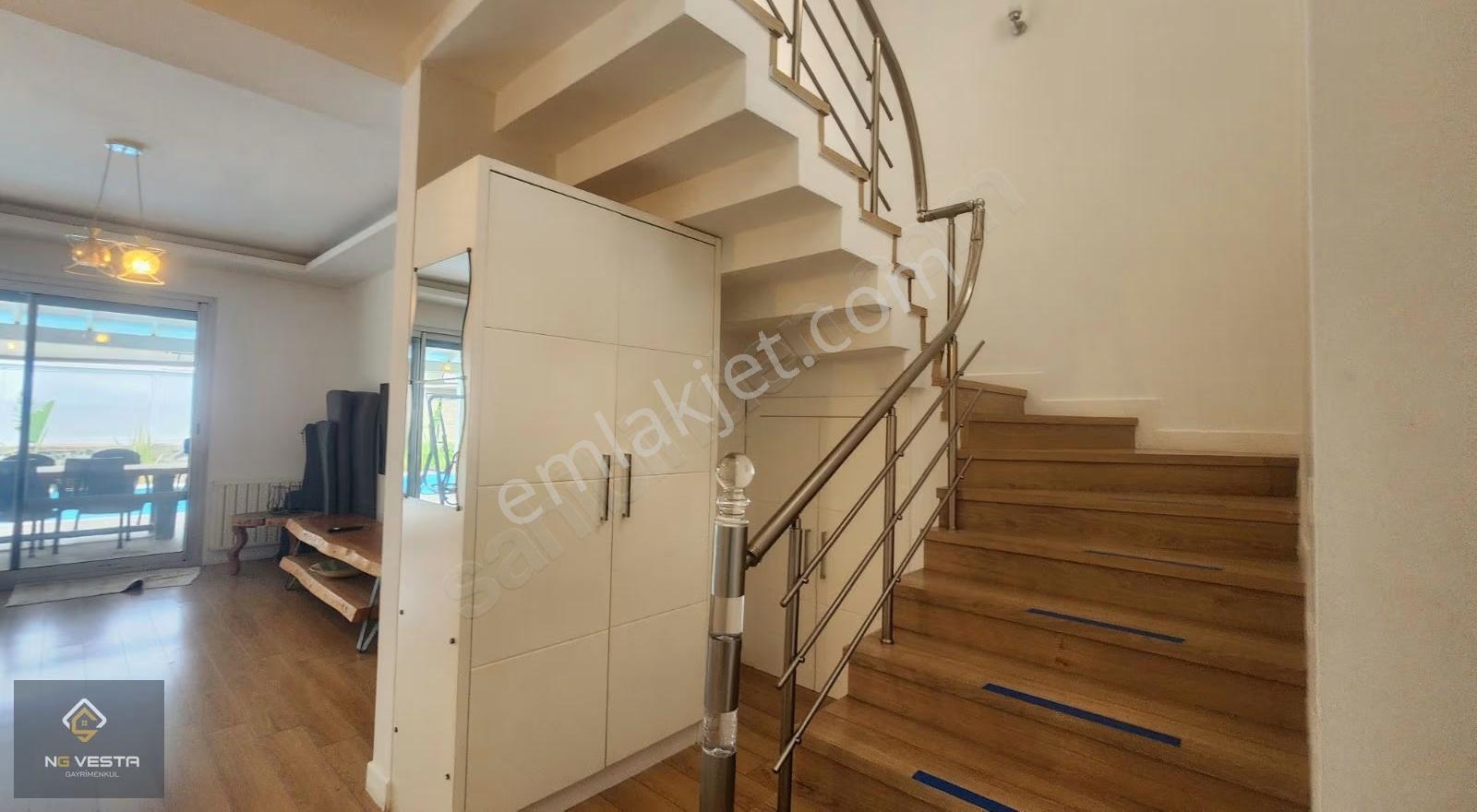 Çeşme Reisdere'de Müstakil Havuzlu Eşyalı Kiralık Villa - Görsel 6