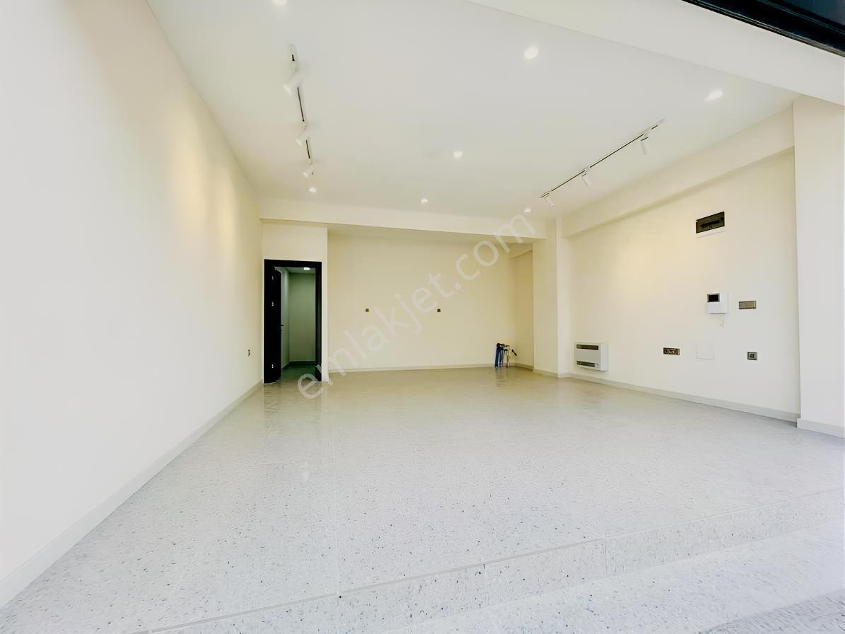 Emlak Kontları Uysal Suite Pulus'ta Yatırımlık 50 M² Dükan - Görsel 2