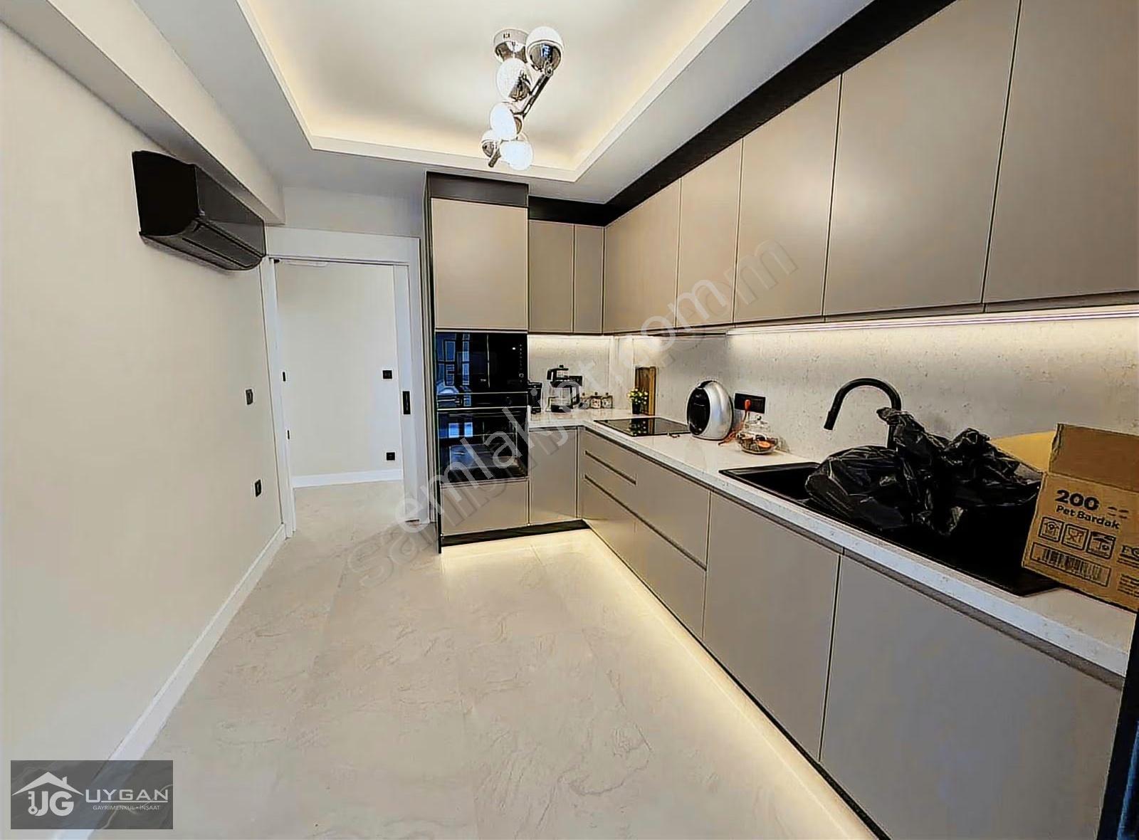 Uygan'dan Cumhuriyet Mah. 130m² 3+1 Havuzlu Ultra Lüx Akıllı Ev - Görsel 12