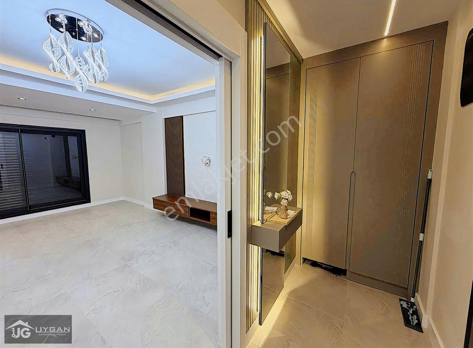 Uygan'dan Cumhuriyet Mah. 130m² 3+1 Havuzlu Ultra Lüx Akıllı Ev