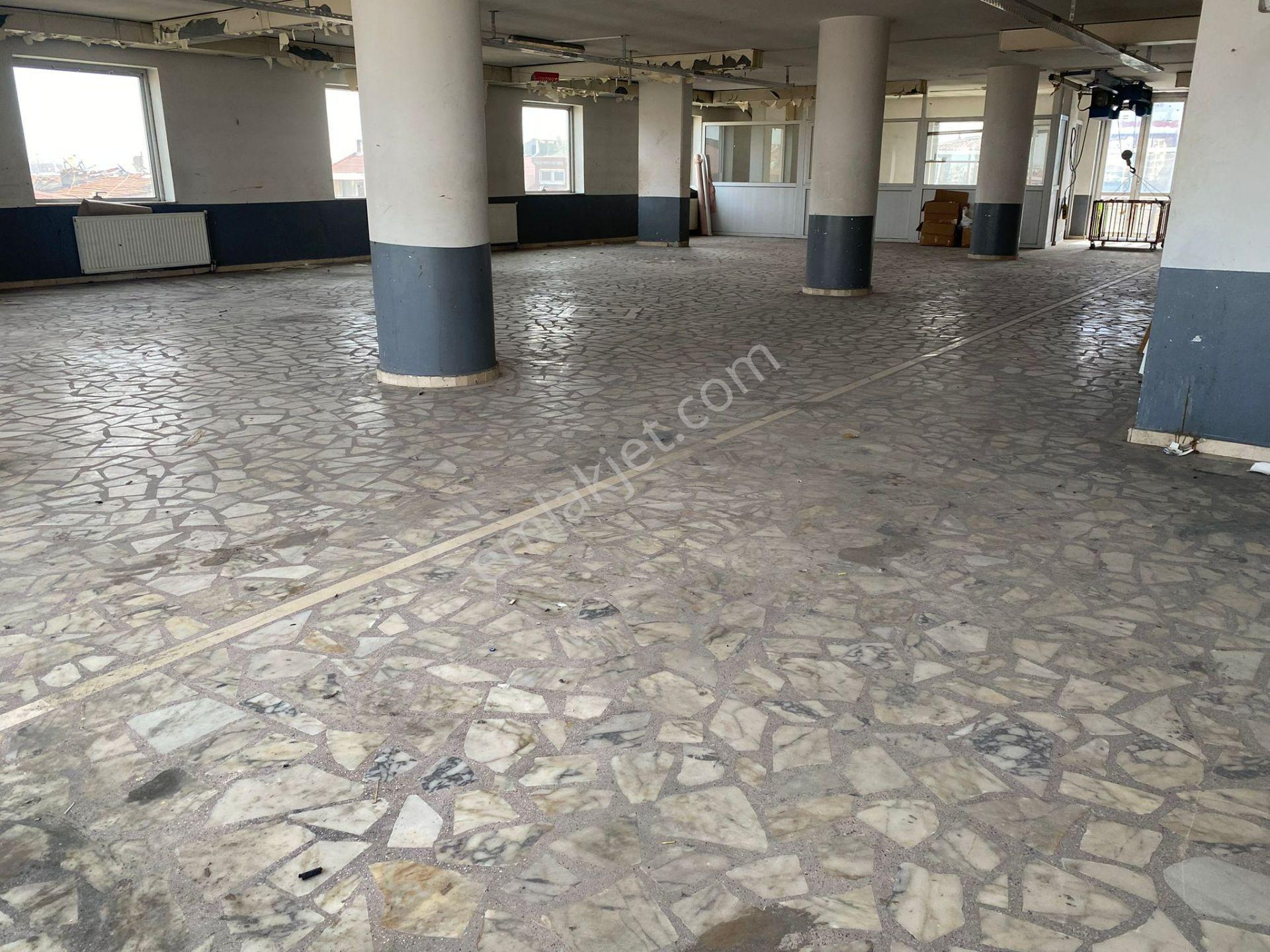 Karadeniz Mah.kiralık İşyeri Kurs,callcenter,showroom,modelha,dişklinik,sürücü Kursuna Plaza Katları - Görsel 12