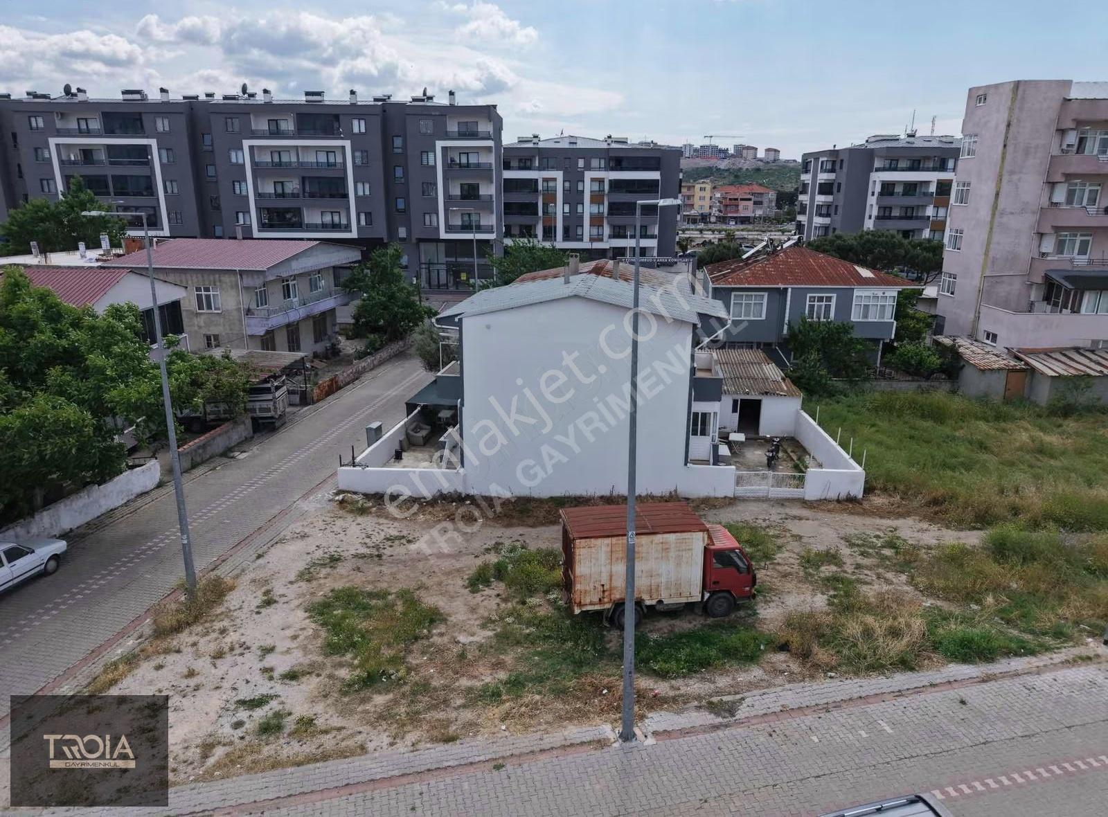 Ezine Camikebir Mahallesi Satılık 274 M² İmarlı Köşe Parsel - Görsel 13