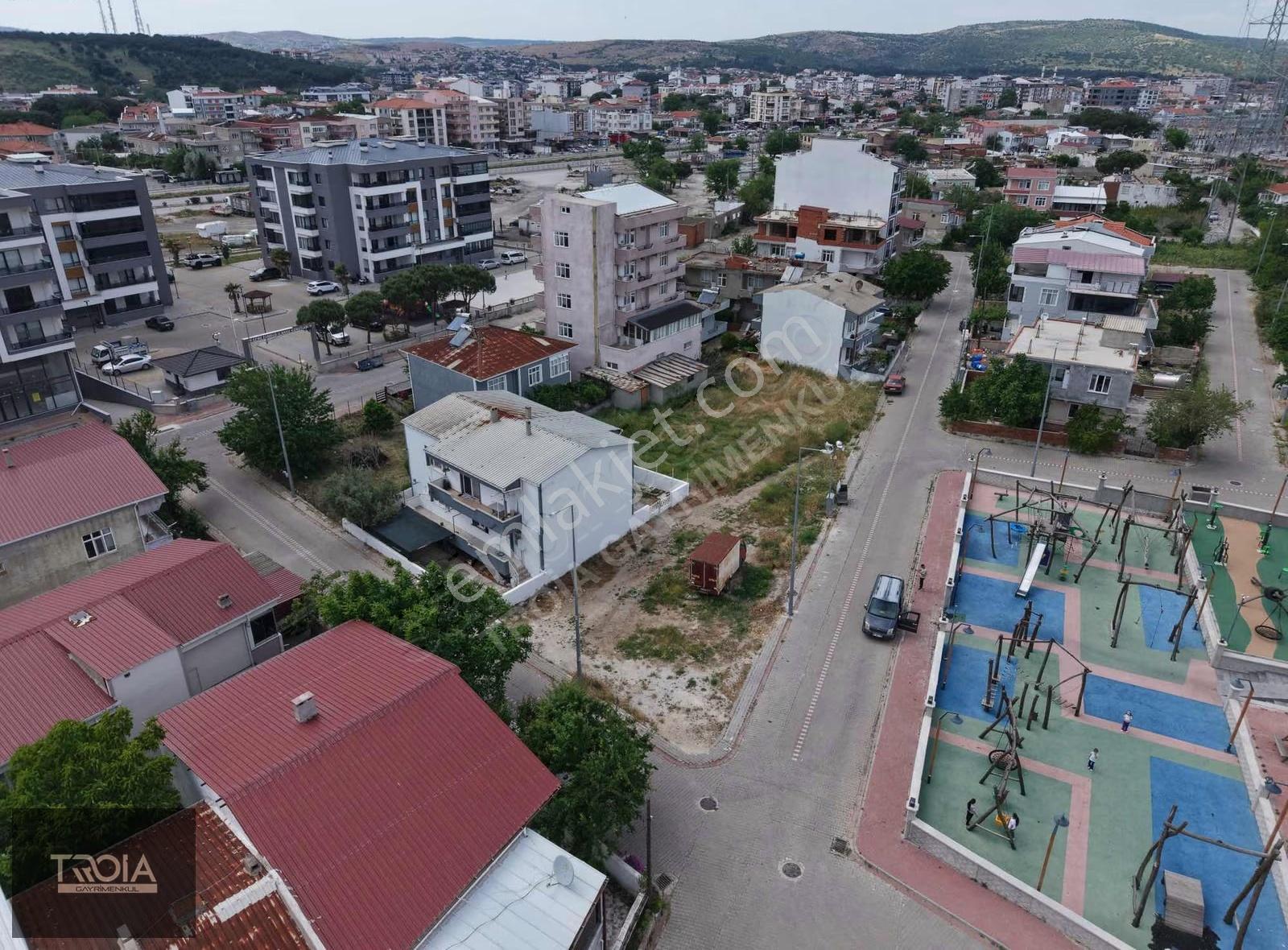 Ezine Camikebir Mahallesi Satılık 274 M² İmarlı Köşe Parsel - Görsel 19
