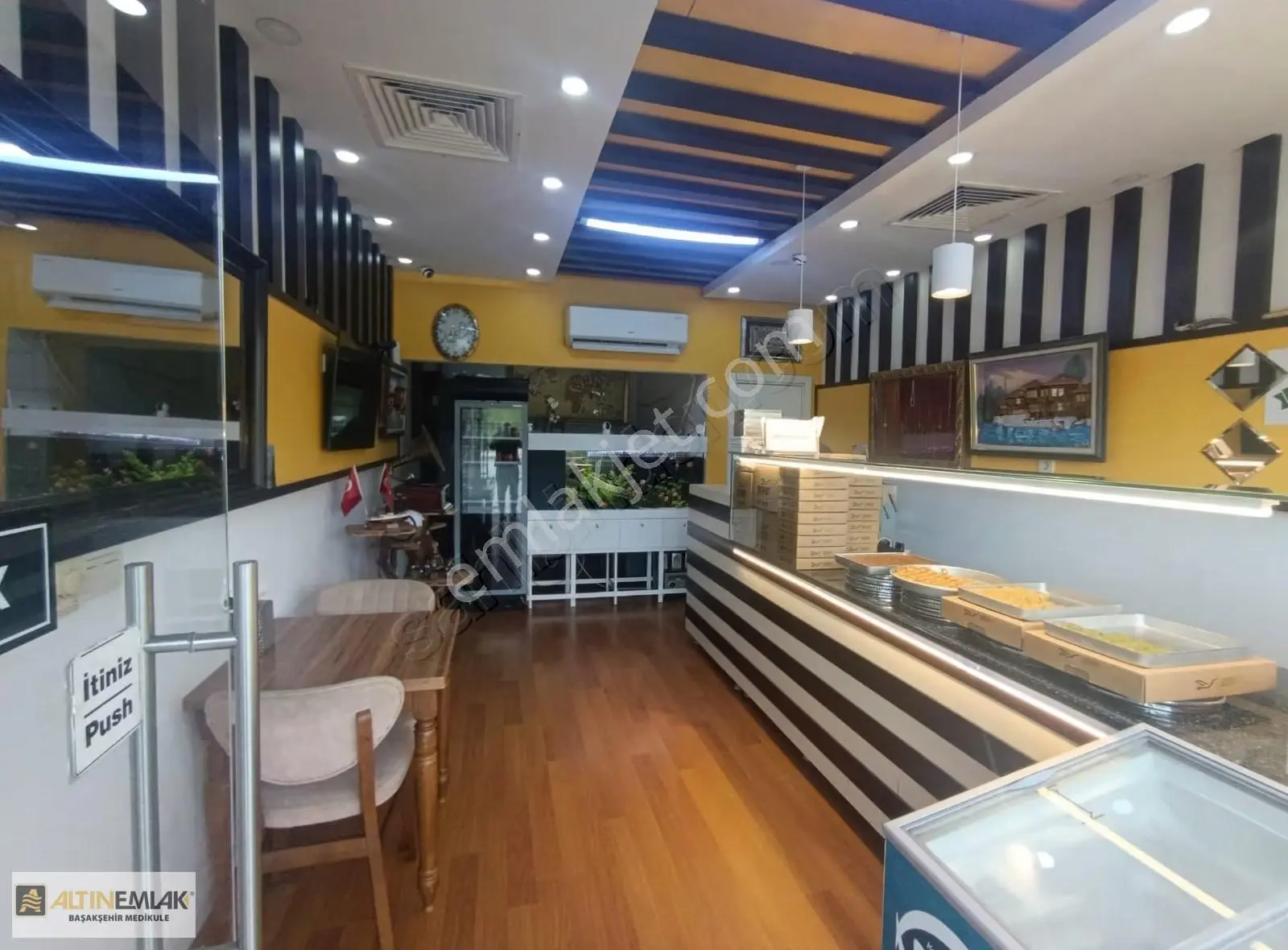 Başakşehir Medikule De Cadde Üzeri Satılık Dükkan 9.500.000 Tl
