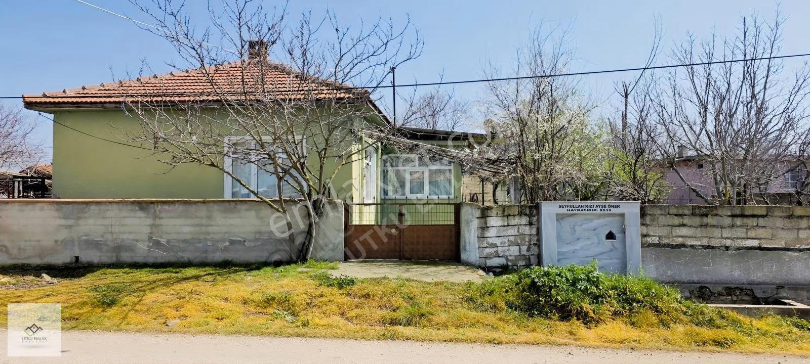 Utku Emlaktan Babaeski Oruçlu Köyünde Müstakil Köyevi Ve Arsa - Görsel 4