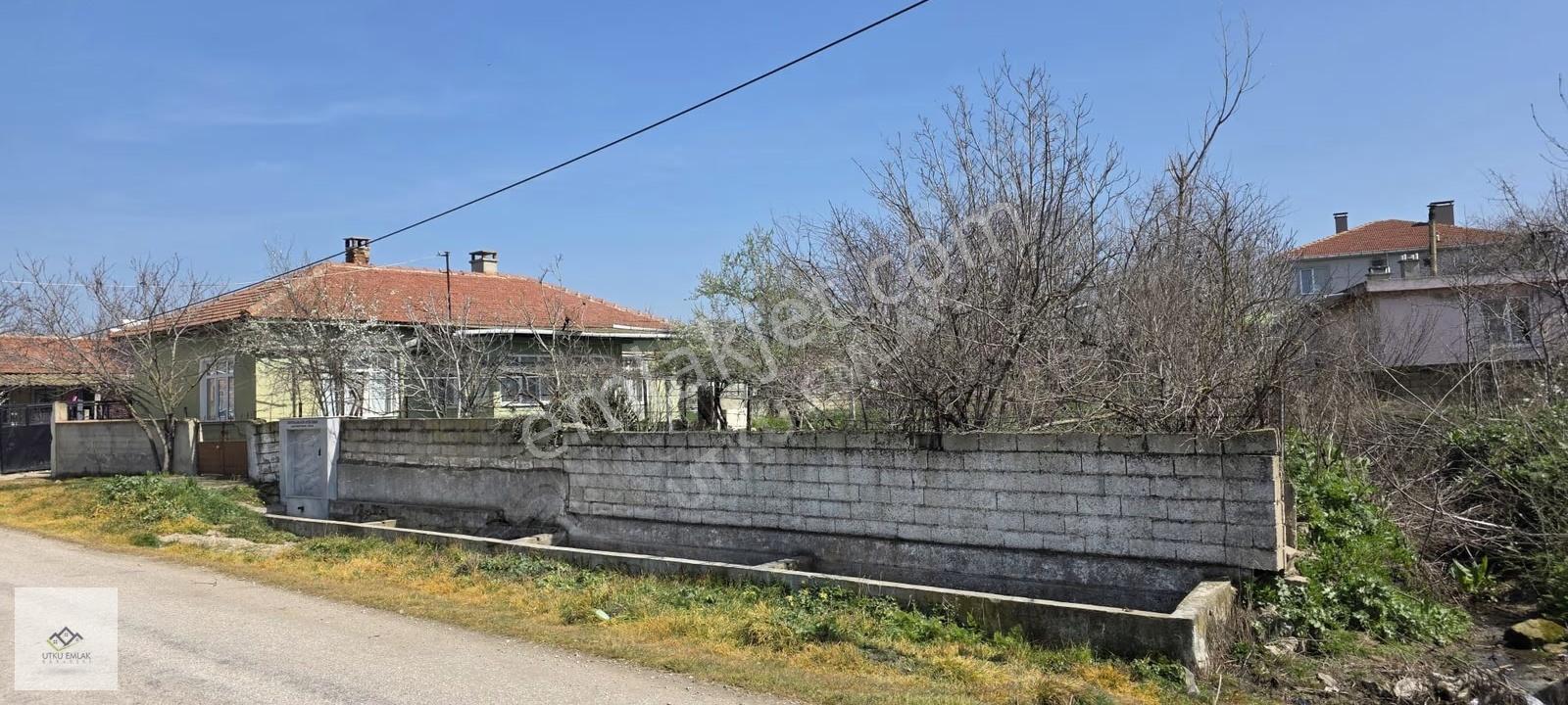 Utku Emlaktan Babaeski Oruçlu Köyünde Müstakil Köyevi Ve Arsa