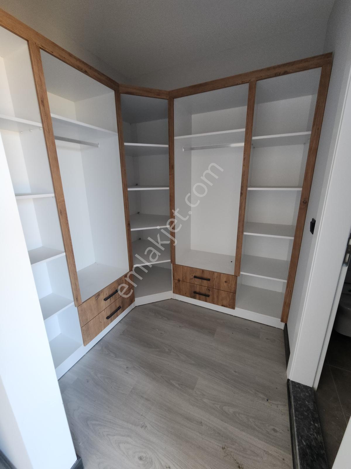 Çamlıcadan Çatalçamda Triplex Lüx Villa - Görsel 9