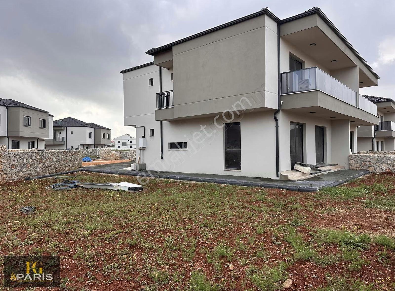 Paris'ten Çınarlı'da Site İçerisi Köşe Parsel 5+1 Satılık Villa - Görsel 4