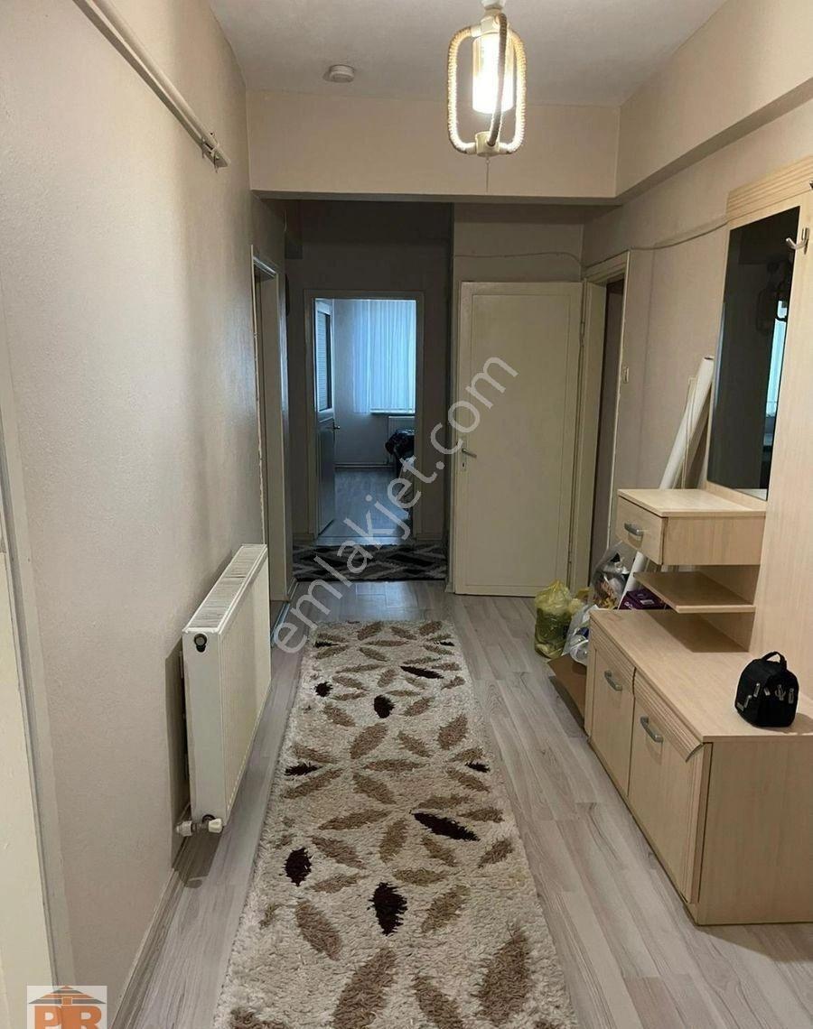 Pir Emlaktan Orhangazi Caddesinde Eşyalı Kiralık Daire - Görsel 2