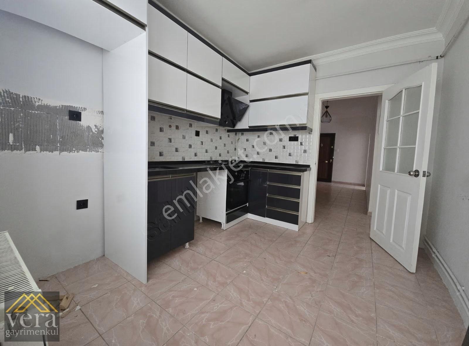 Nato Yolu Caddesine 2. Bina Ara Kat Geniş Kullanışlı 3+1 Kiralık - Görsel 14