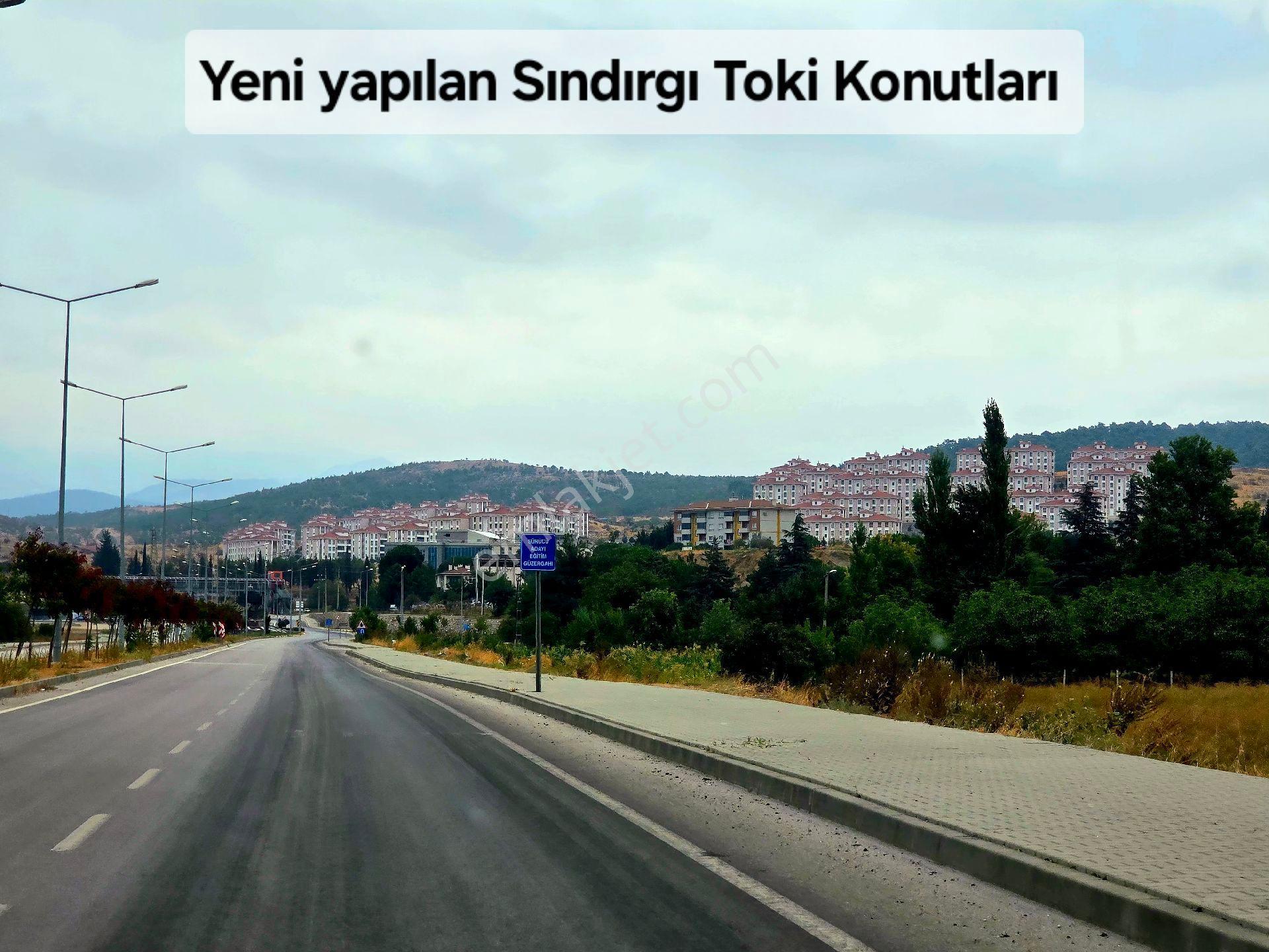 Balıkesir Sındırgı Osmanlarda Villa Bölgesi Asfalt Yola Sıfır Akarsulu 1440 M² Çok Uygun. Açıklamada - Görsel 3