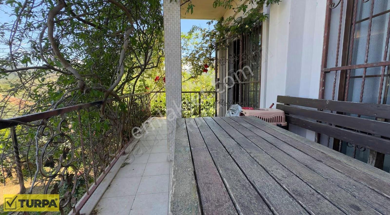 Deniz Ve Doğa Manzaralı Şömineli 4+1 Triplex Villa - Görsel 35
