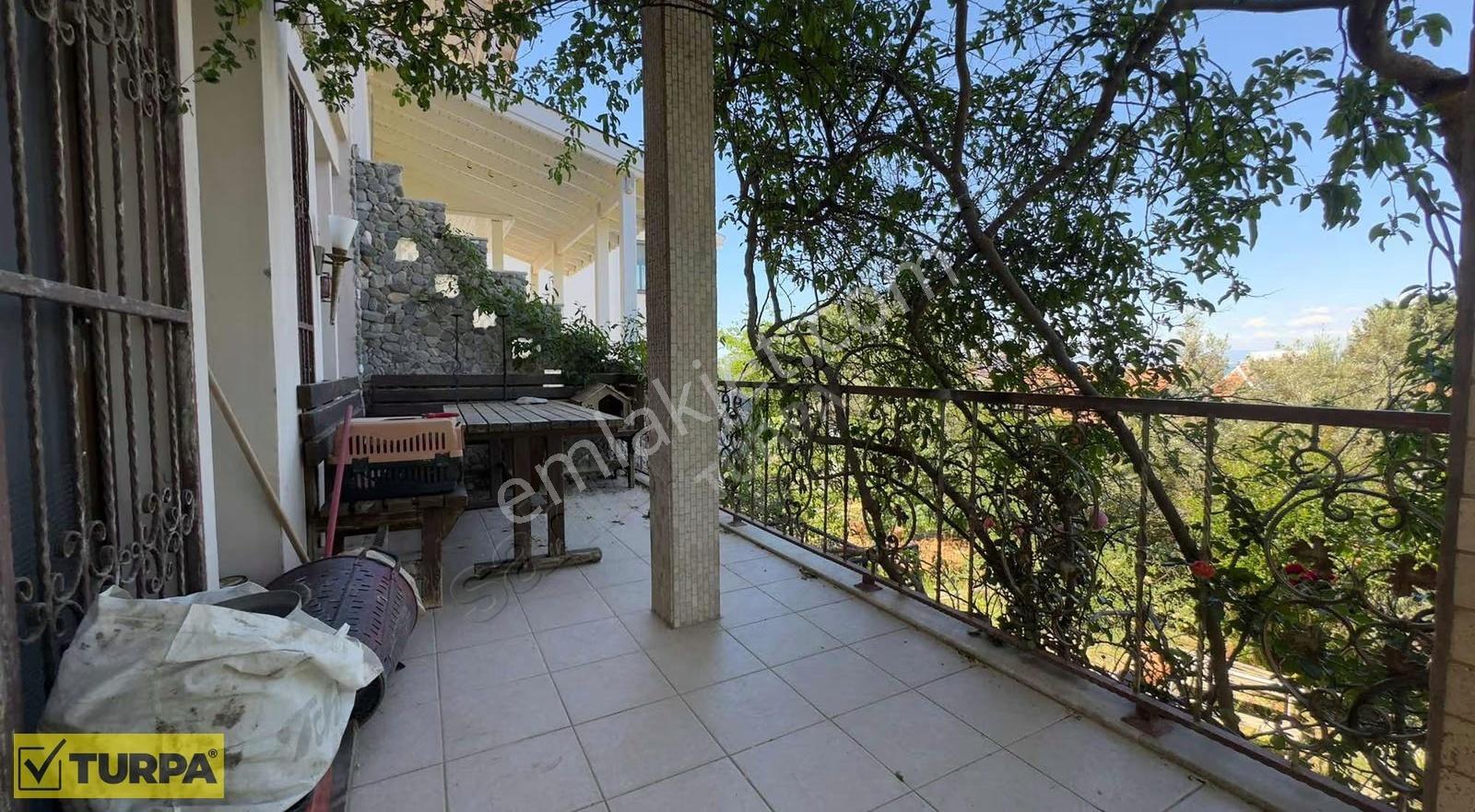 Deniz Ve Doğa Manzaralı Şömineli 4+1 Triplex Villa - Görsel 30