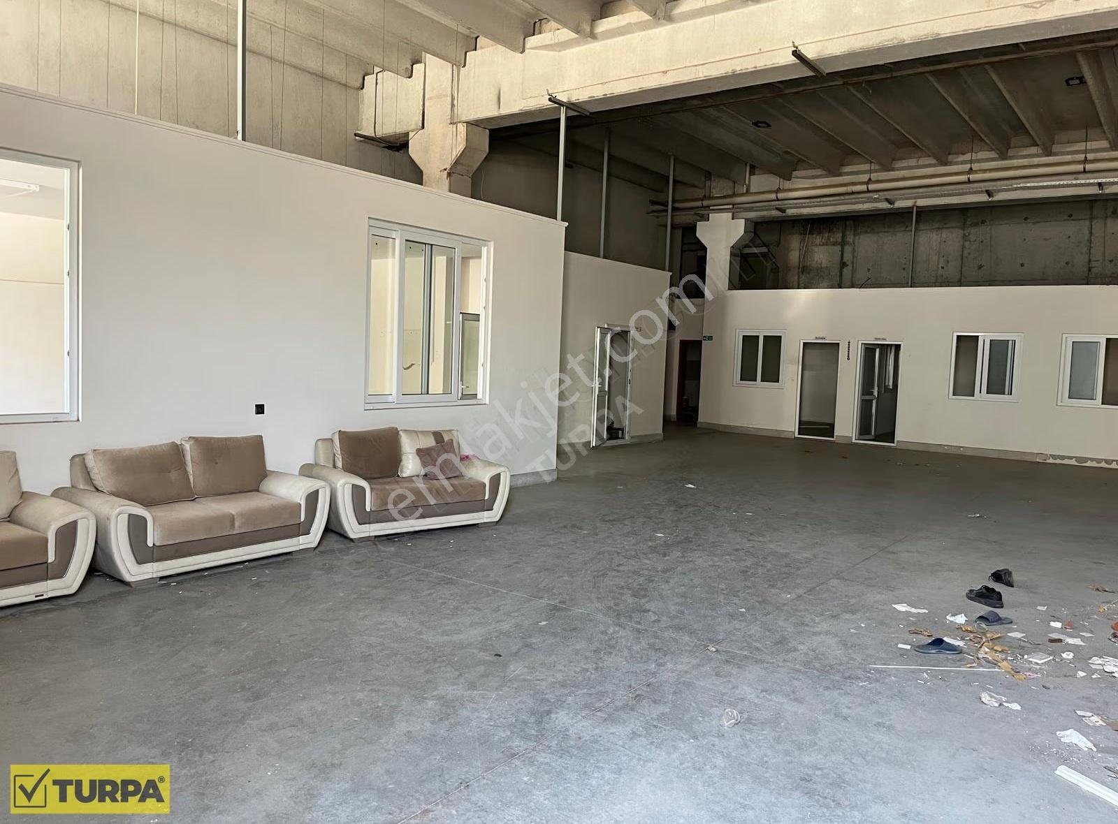 Gaziemir Sarnıç Sanayi İçi Üretim Ve Depolama İçin Uygun Kiralık