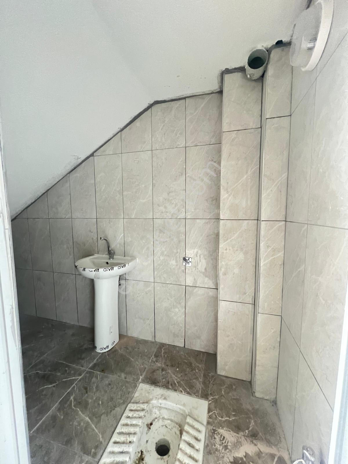 Engin Emlak'tan Karacaören Sanayi Sitesi'nde Kiralık Dükkan - Görsel 14