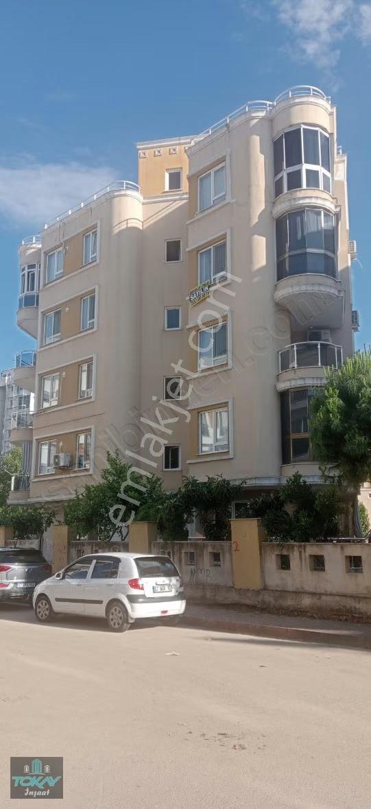 Muratpaşa Kızıltoprak Mahallesi'nde Satılık 2+1 Ara Kat