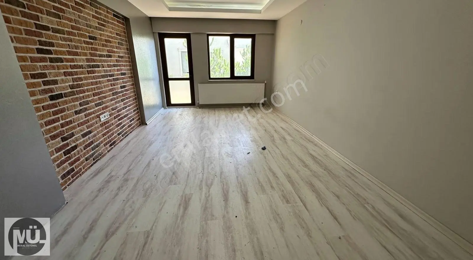 Konuralp Pusias E5 Yoluna Yakın Bahçeli Boş Satılık 2+1 Daire